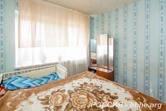 Продаю 4-комн квартиру 61 кв м