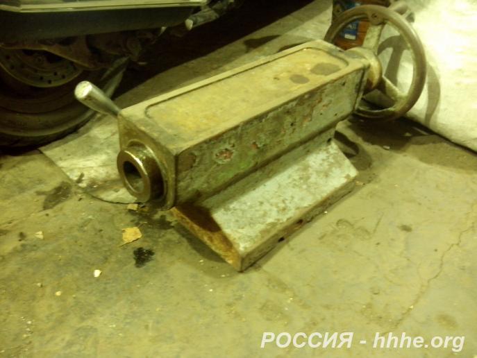 продам станочные тиски, заднюю бабку 16к20