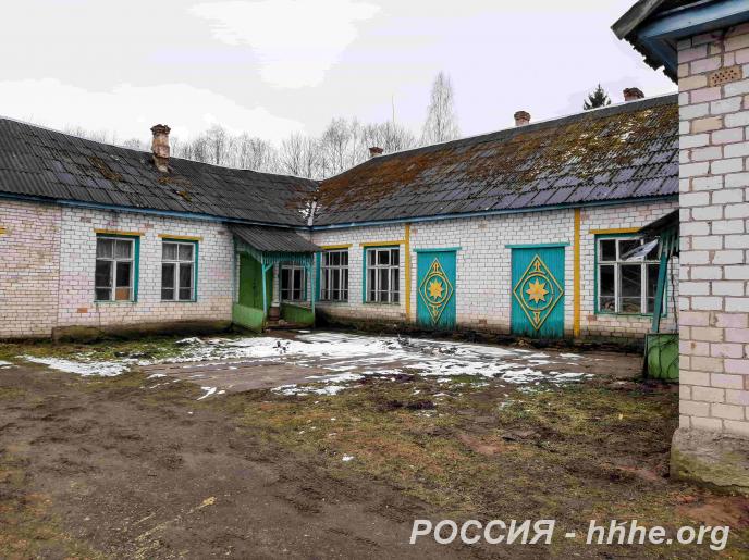 Продаю  дом  750 кв.м  кирпичный