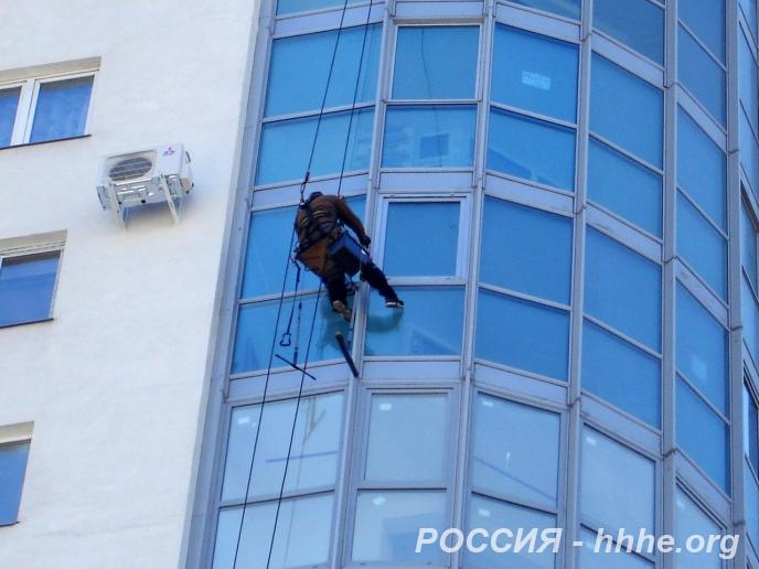 Высотные работы. Альпинисты, мойка фасада, монтаж