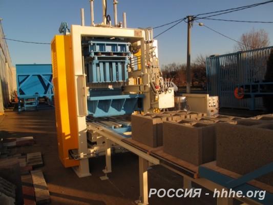 Стационарный вибропресс по производству блоков SUMAB Е-300