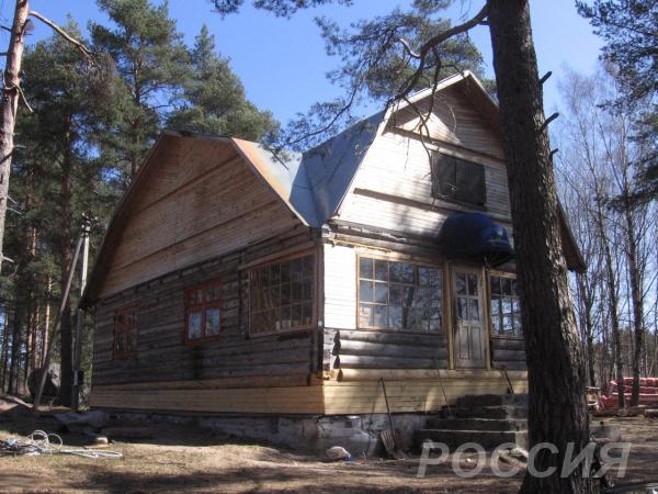 Дом 100 м на участке 20 сот.
