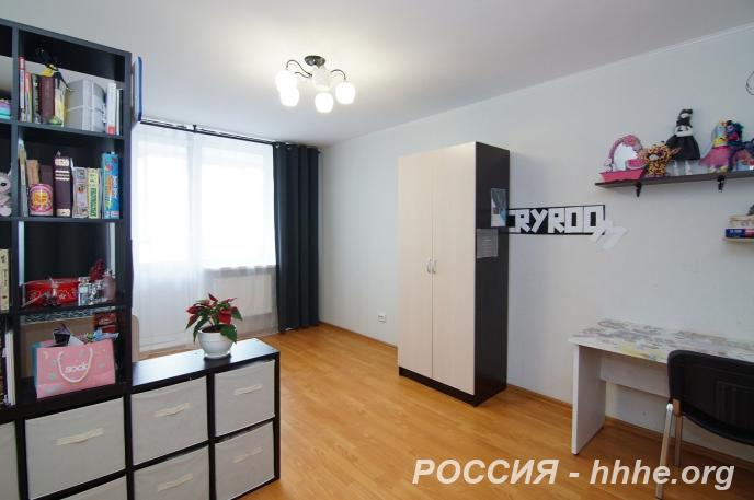 Продаю 3-комн квартиру 87 кв м
