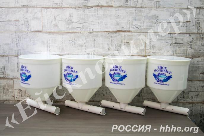 Шнековая программируемая кормушка