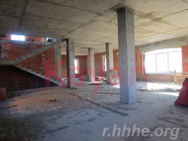 Продаю  дом  260 кв.м  кирпичный