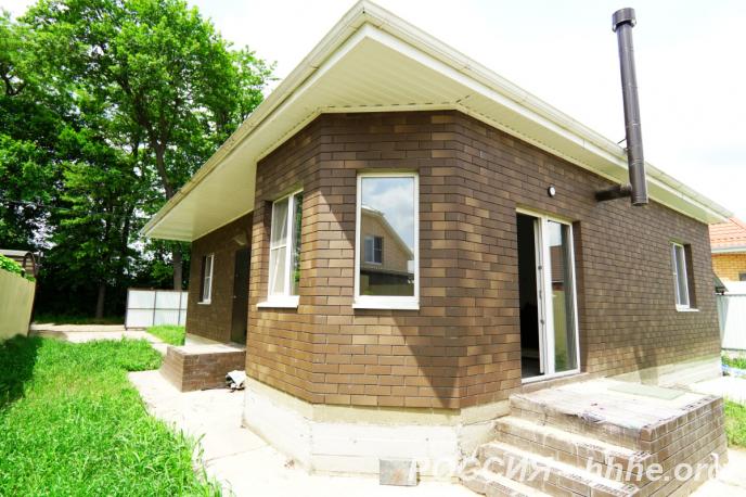 Продаю  дом  93 кв.м  кирпичный